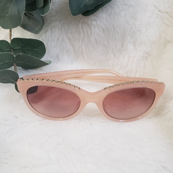 πNEW COACH Sunglasses- Milky Pink NIC - Picture 9 of 9